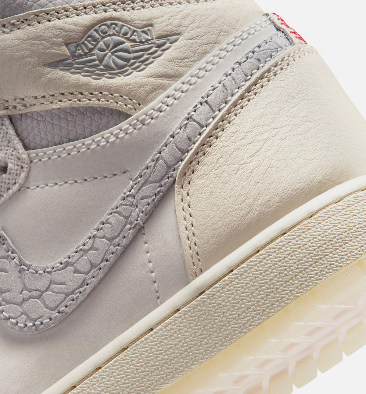 Air Jordan 1 Retro High OG Grade School Shoes - Sail/University Red/Pale Ivory/Coconut Milk/Phantom